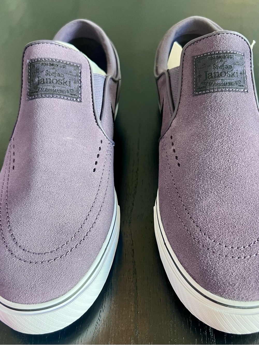 Nike Stefan Janoski SB Slip-On Sneakers Color Dark Raisin Suede